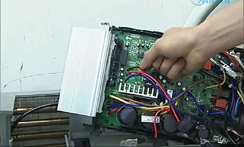 阜平美的空调电话是多少